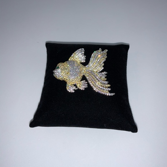 15ct Fish Brooch - Picture 8 of 9